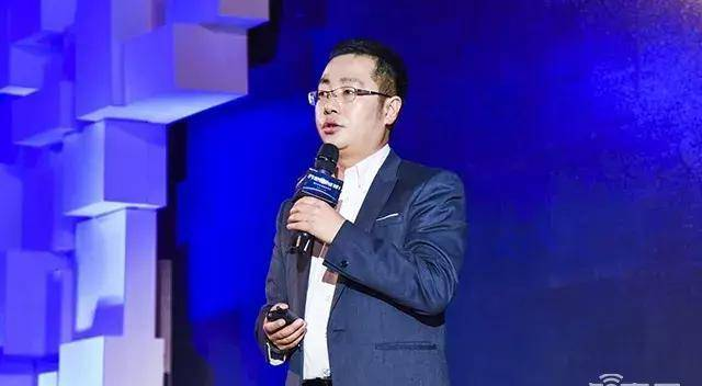 滴滴司机的每日流水_美团打车线下运营资质_易到转型易达车型