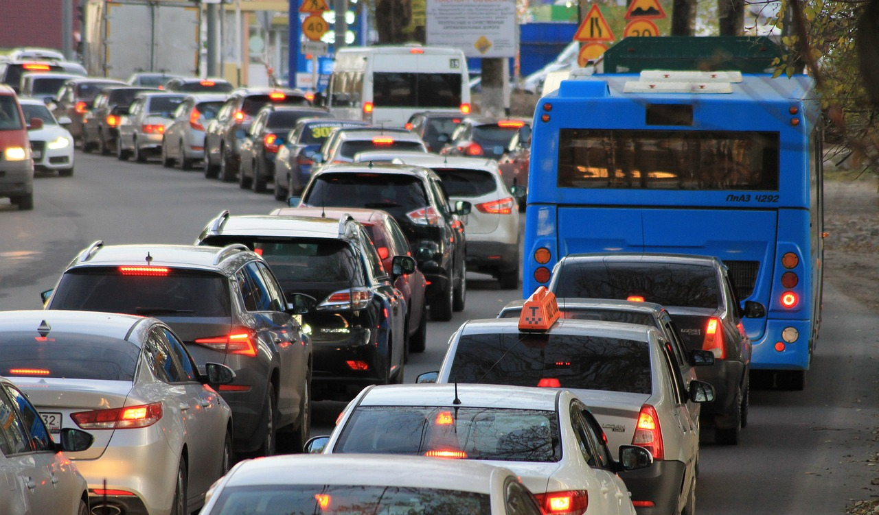 网约车司机收入下降_最牛网约车司机_网约车市场饱和分析